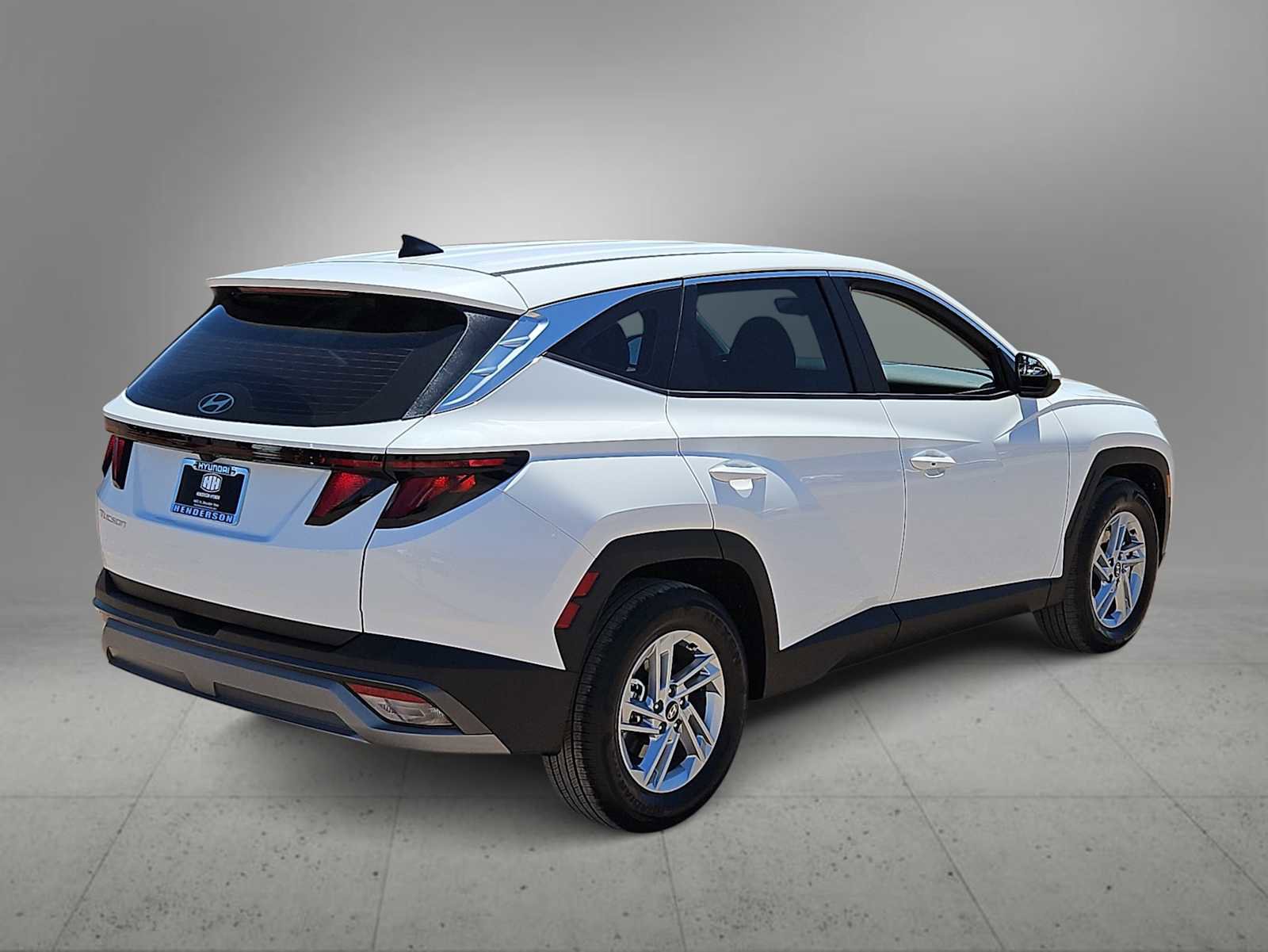 Certified 2026 Hyundai Tucson SE FWD image 8
