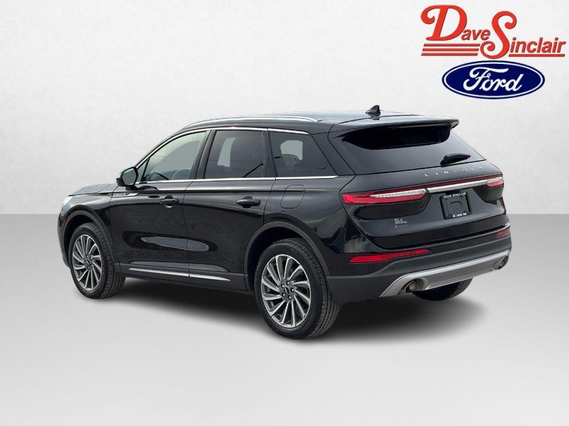 Used 2023 Lincoln Corsair Reserve FWD image 9