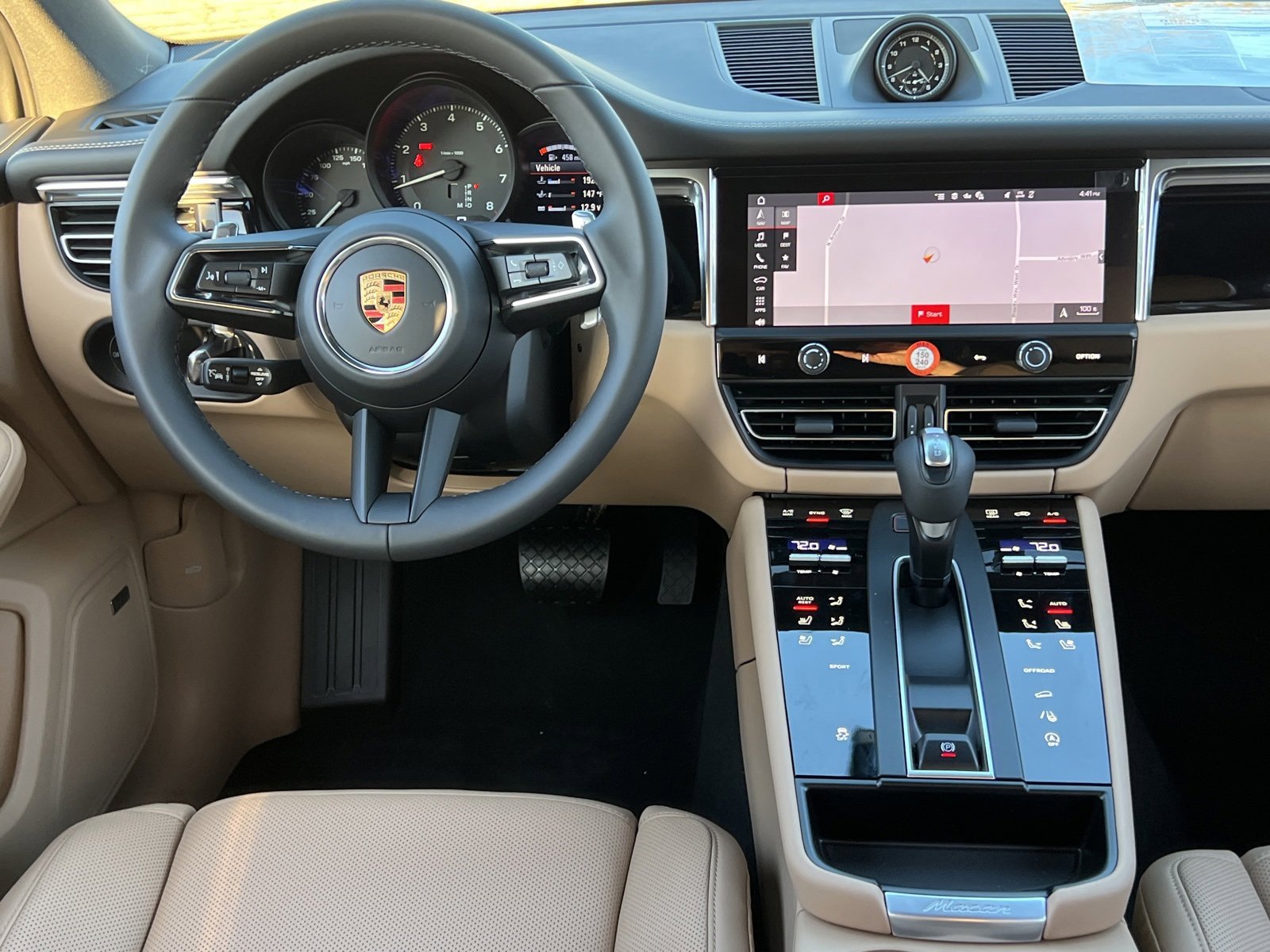 New 2026 Porsche Macan image 14