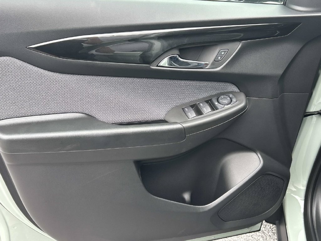 New 2026 Chevrolet TrailBlazer LT w/ Midnight Edition FWD image 13