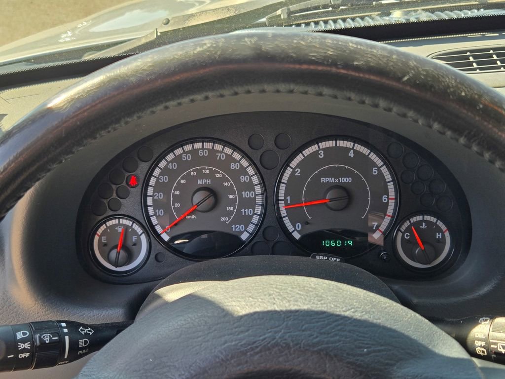 Used 2006 Jeep Liberty Sport AWD/4WD image 32