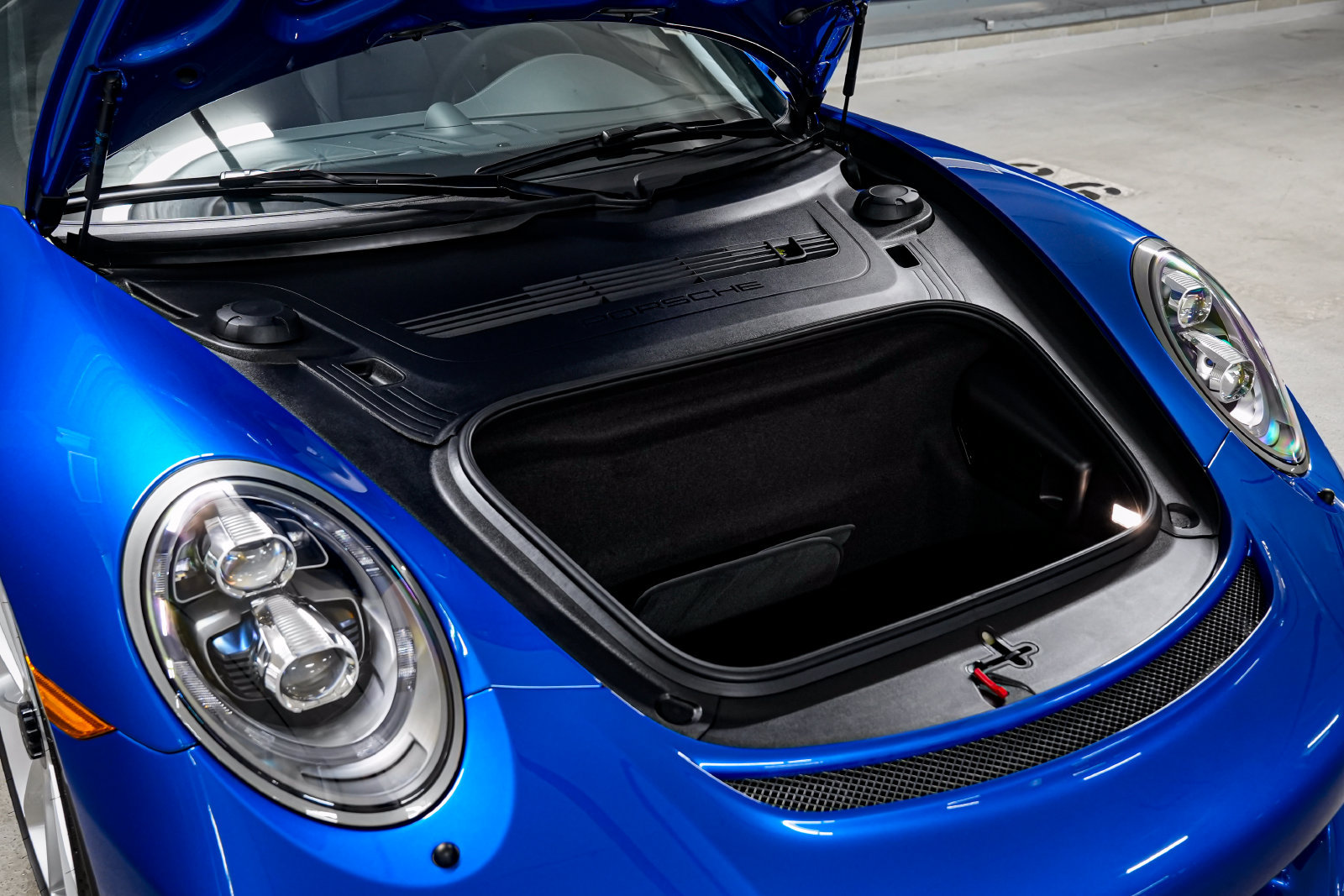 Used 2018 Porsche 911 GT3 RWD image 39