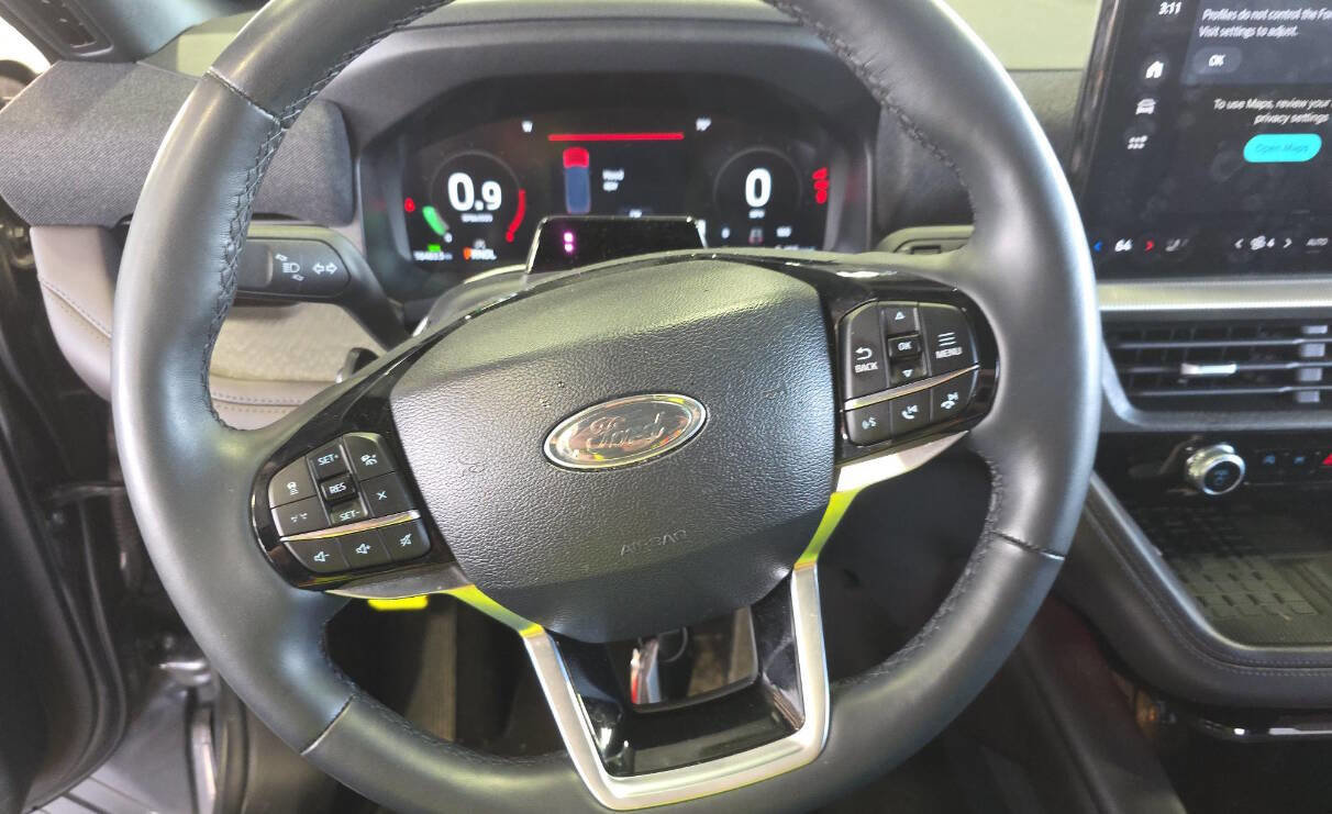 Used 2025 Ford Explorer Platinum w/ LUX Leather Package image 12