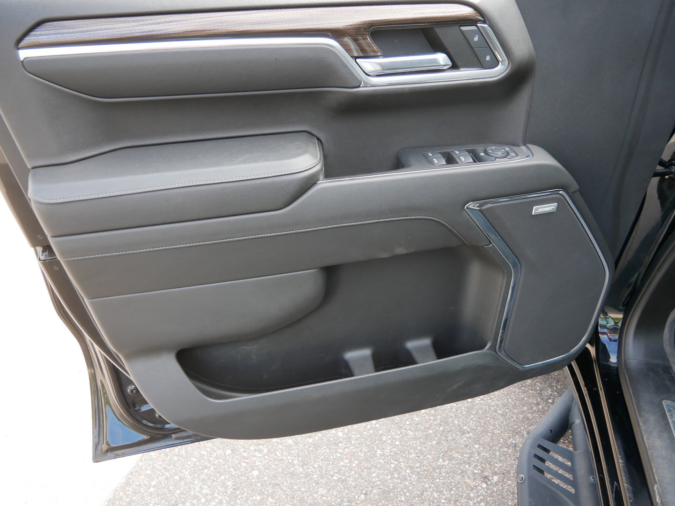 Used 2023 Chevrolet Silverado 1500 LT Trail Boss w/ Convenience Package II image 21