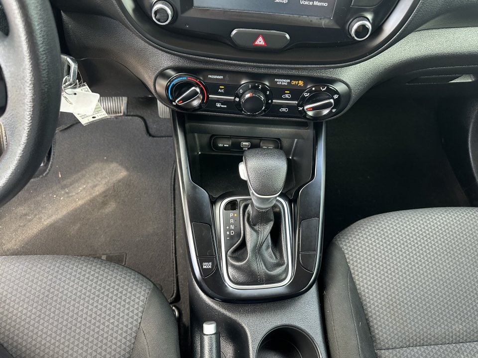 Used 2020 Kia Soul LX FWD image 12