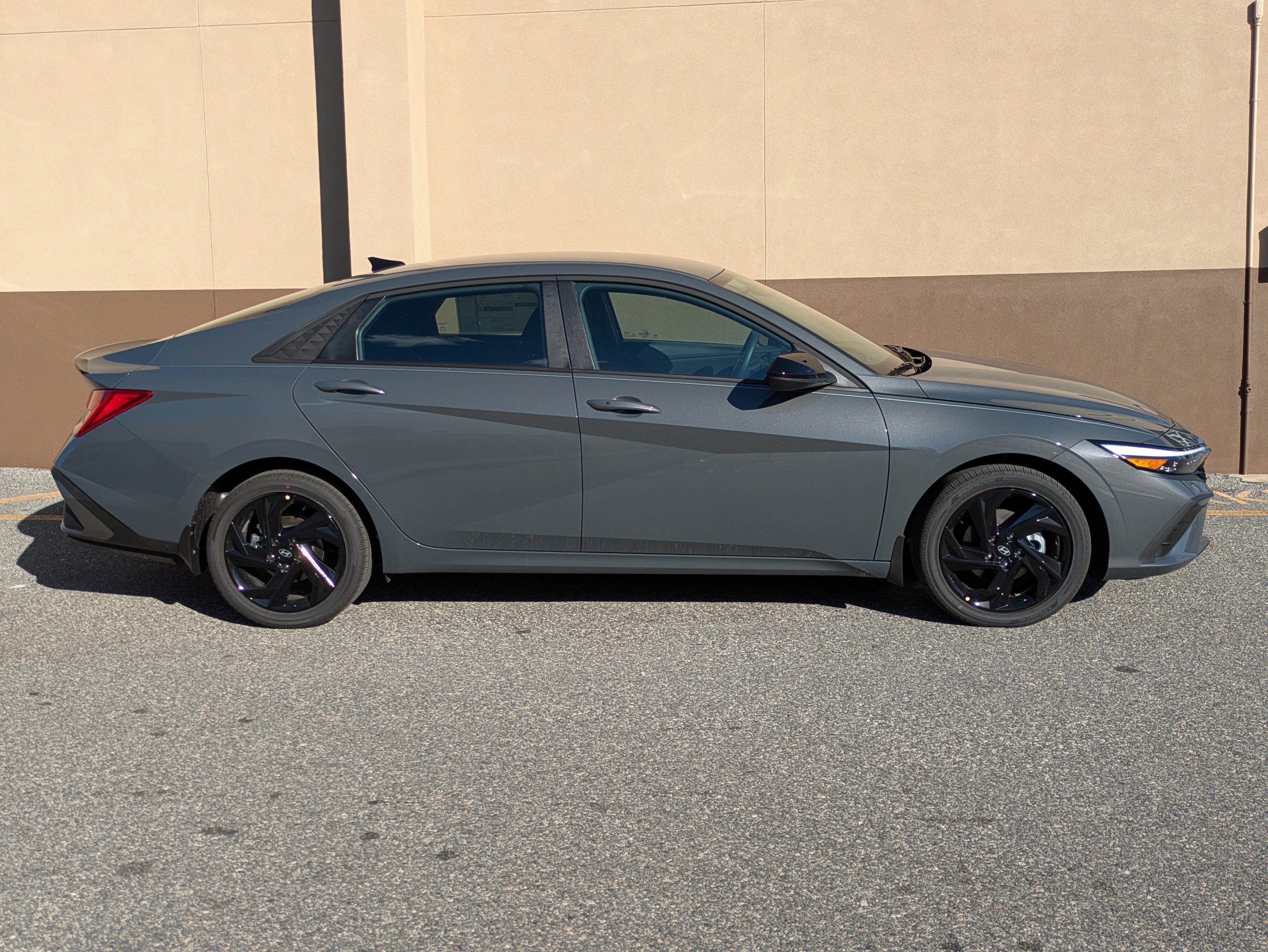 New 2026 Hyundai Elantra Sport image 3