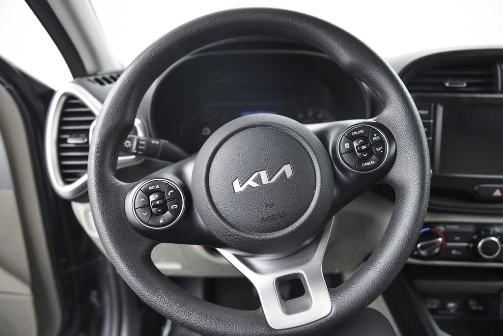 Used 2022 Kia Soul LX w/ Technology Package image 17