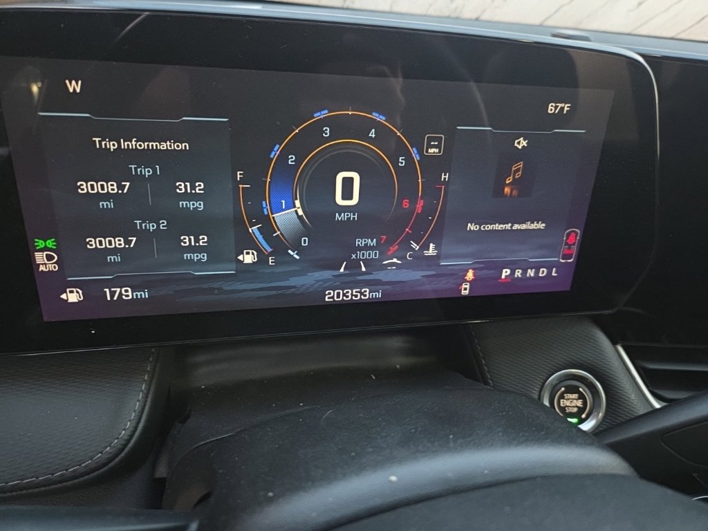 Used 2025 Chevrolet Equinox LT w/ Convenience Package II FWD image 2