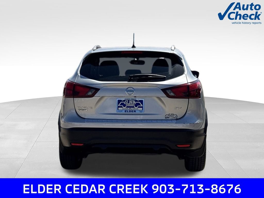 Used 2018 Nissan Rogue Sport SV FWD image 3