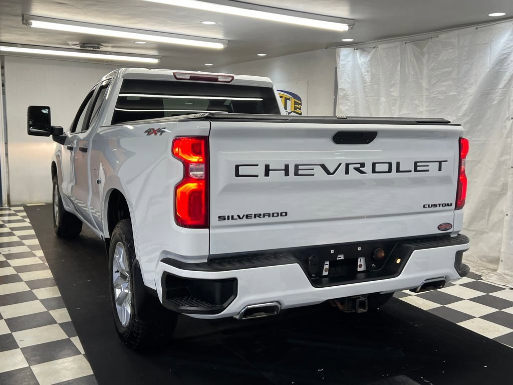 Used 2021 Chevrolet Silverado 1500 Custom w/ LPO, Dark Essentials Package AWD/4WD image 9