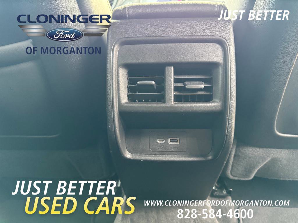 Used 2023 Cadillac XT4 Premium Luxury image 16