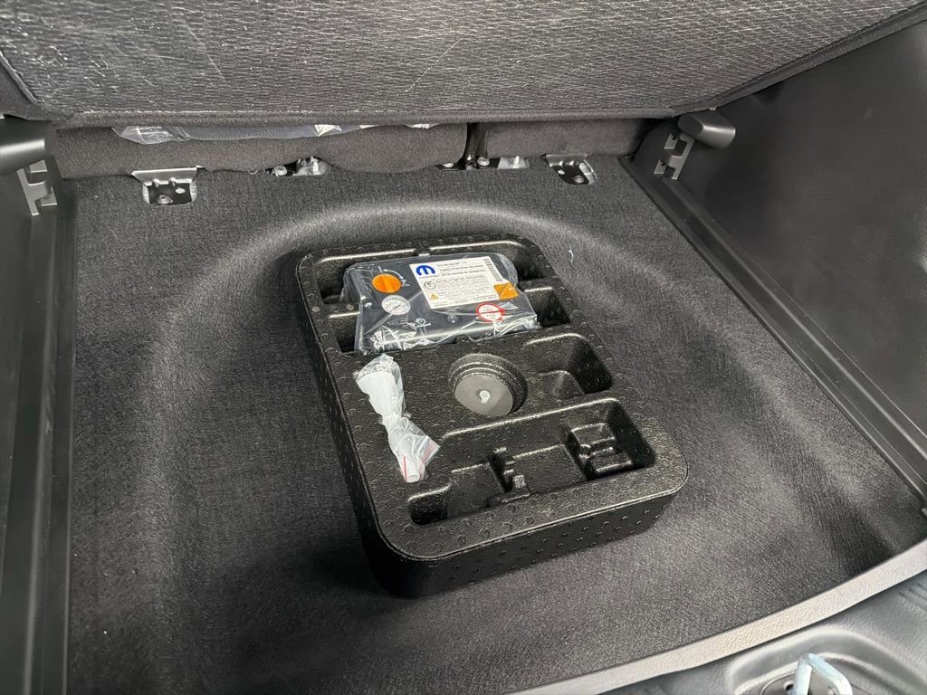 New 2026 Jeep Compass Latitude image 8