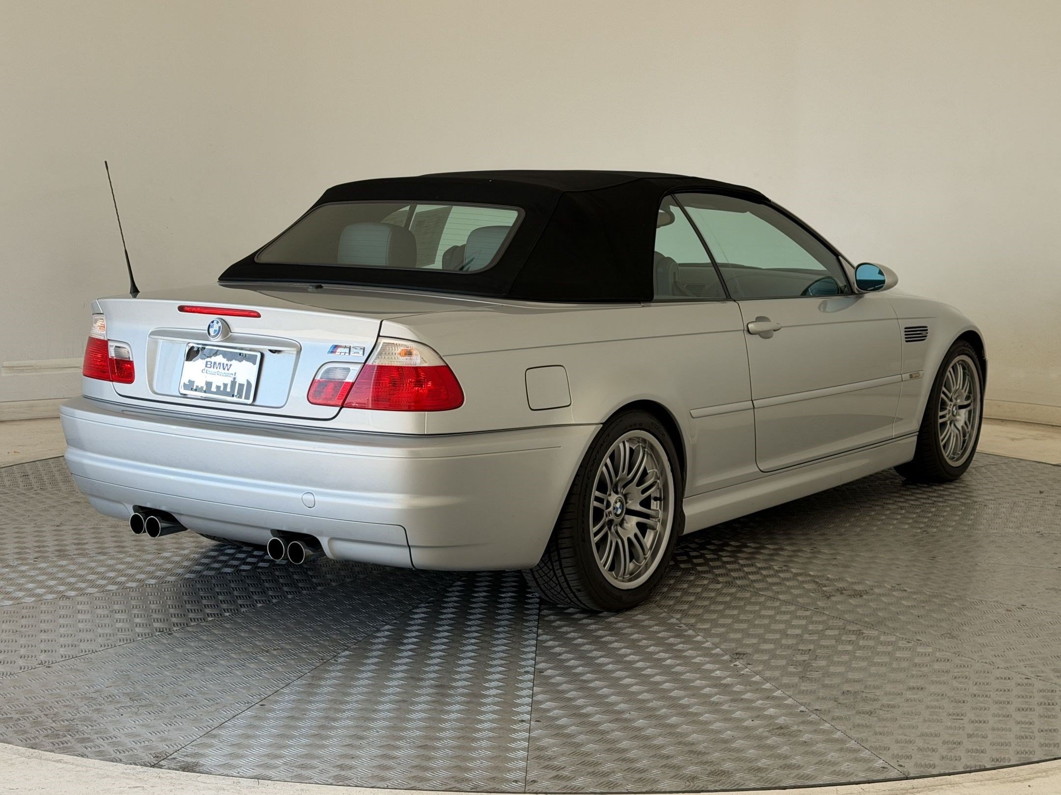 Used 2002 BMW M3 Convertible RWD image 9