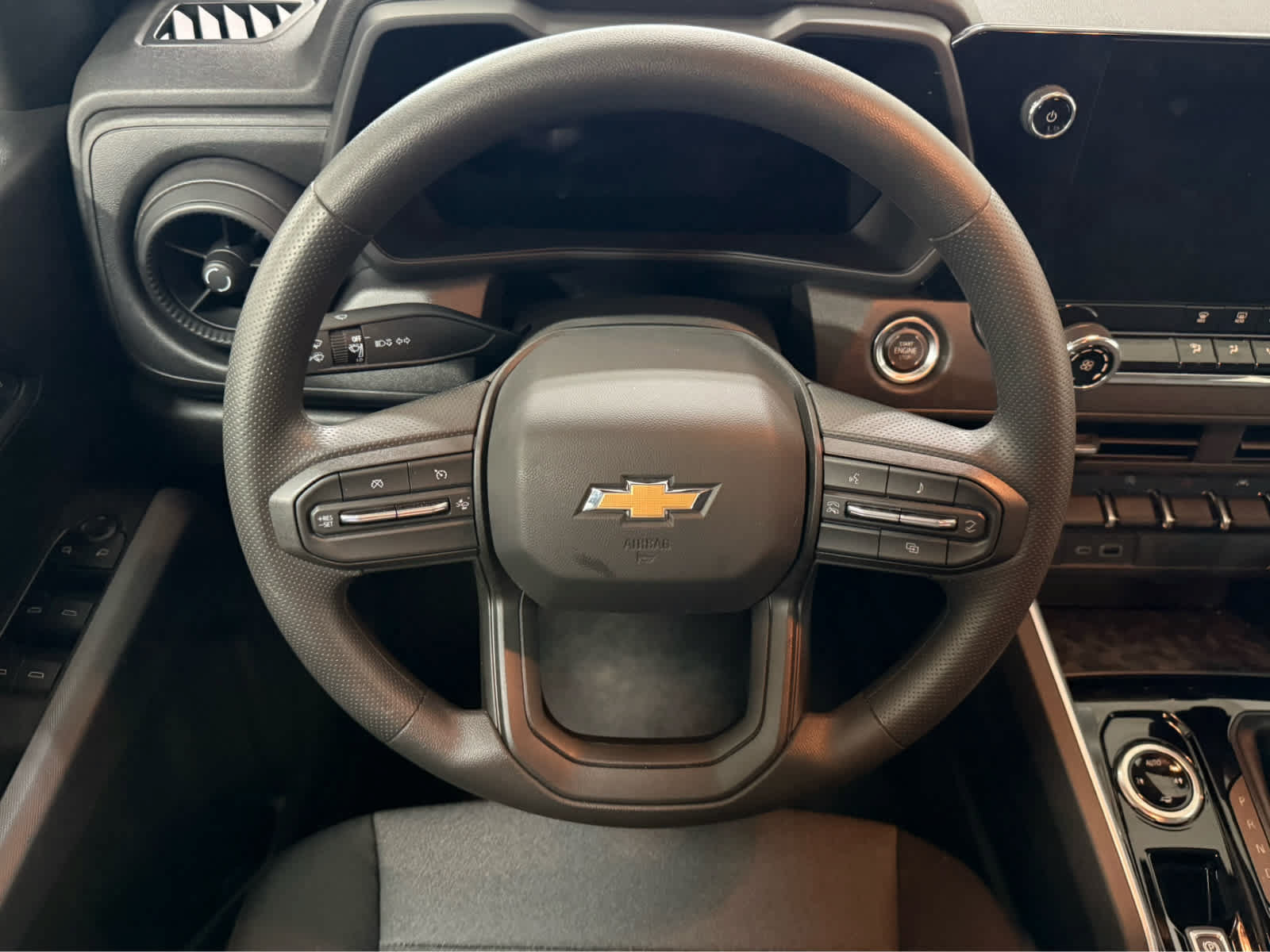 Certified 2026 Chevrolet Colorado W/T w/ WT Custom Package AWD/4WD image 17