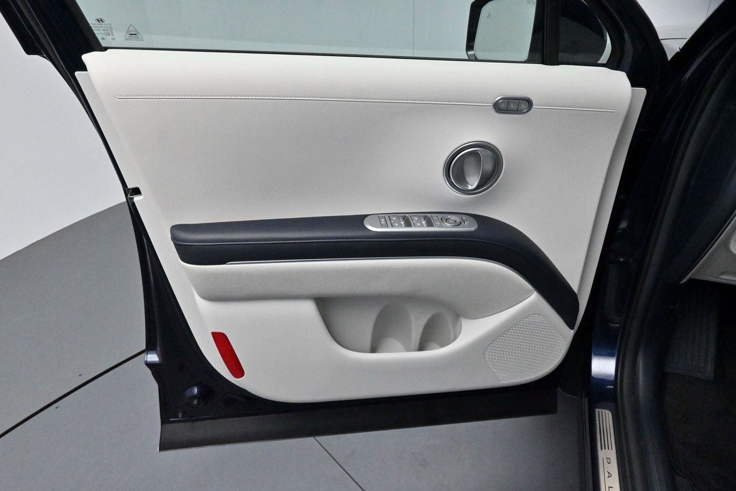 Used 2026 Hyundai Palisade Calligraphy FWD image 13