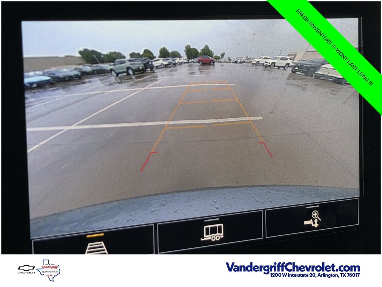 Used 2023 Chevrolet Traverse LT AWD/4WD image 18
