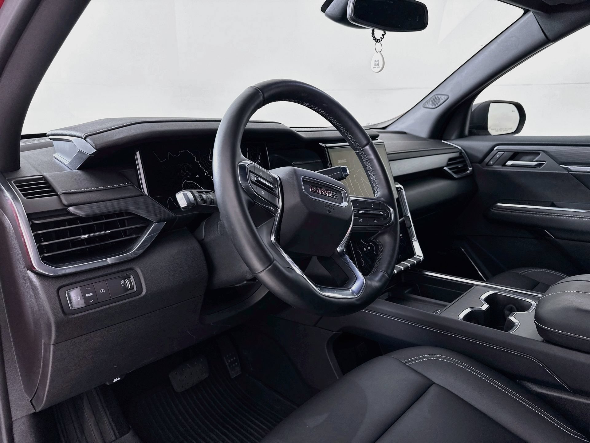 Used 2025 GMC Acadia Elevation w/ Elevation Premium Package FWD image 10