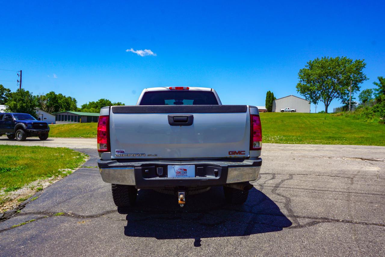 Used 2010 GMC Sierra 2500 SLE w/ SLE Preferred Package AWD/4WD image 4