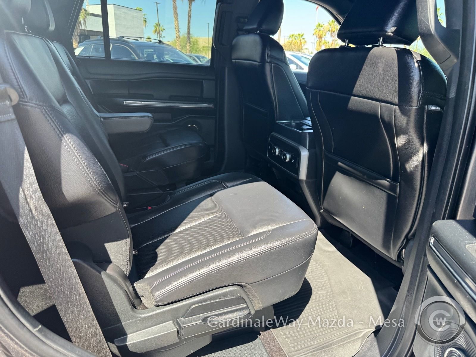 Used 2021 Ford Expedition XLT AWD/4WD image 31
