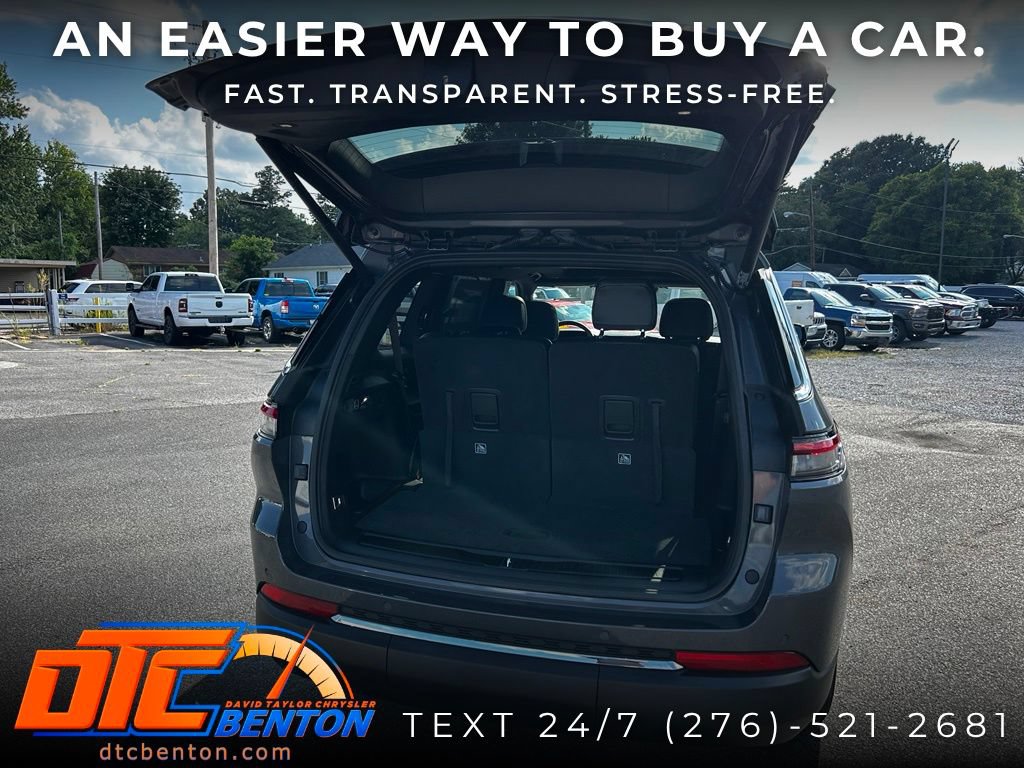 Used 2025 Jeep Grand Cherokee L Limited w/ Luxury Tech Group II AWD/4WD image 33