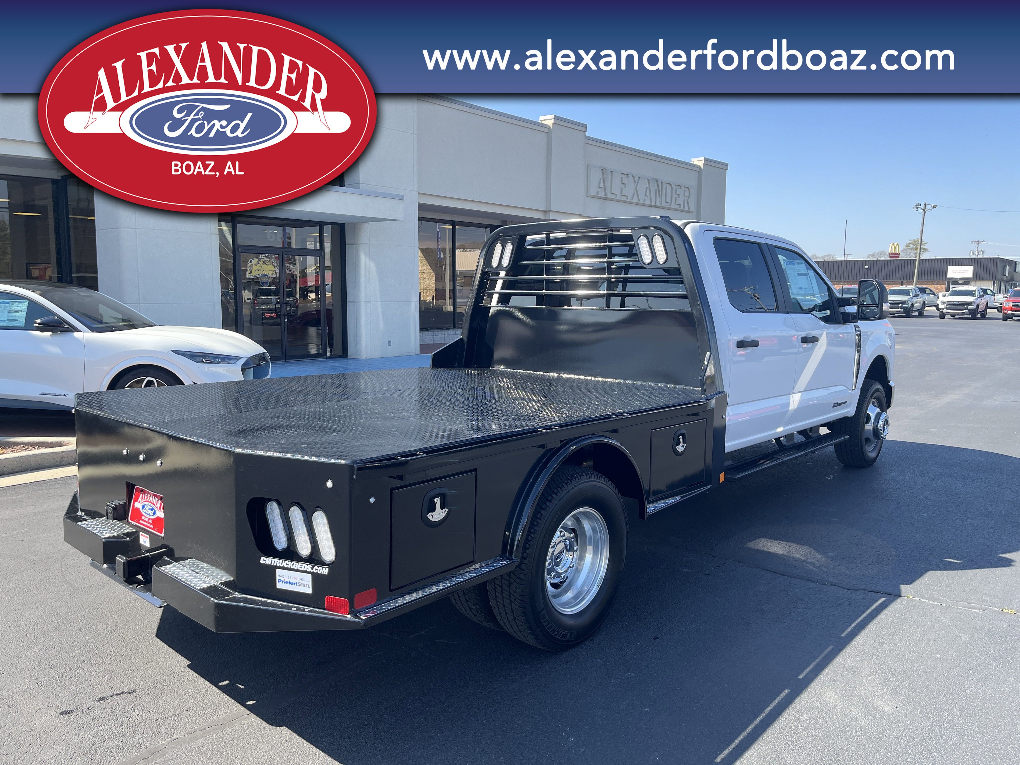 New 2025 Ford F350 XL w/ XL Chrome Package image 4