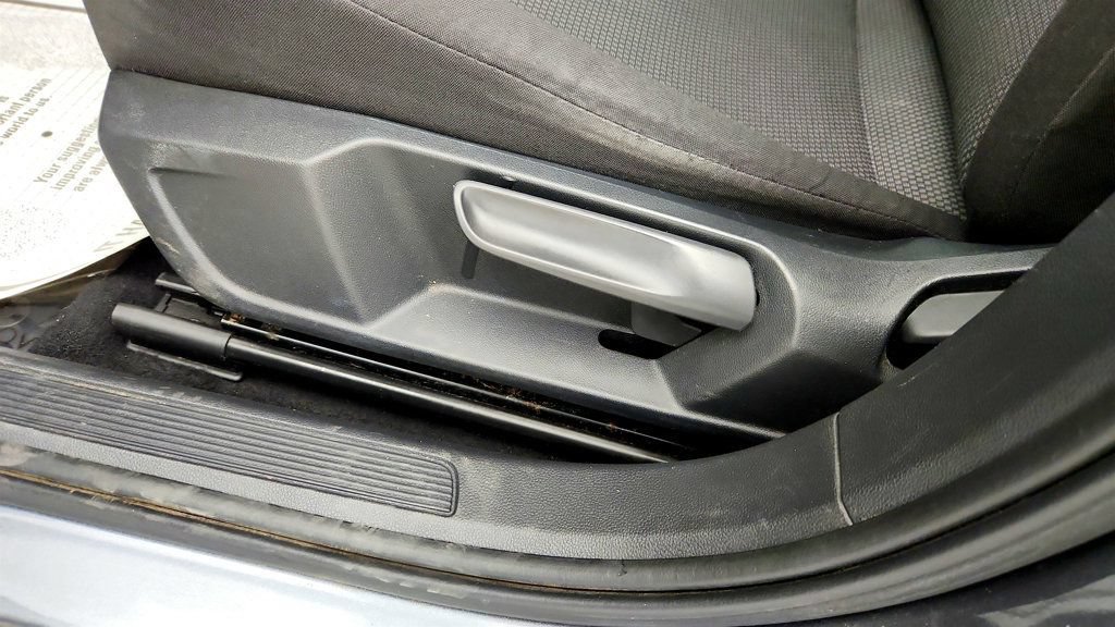 Used 2019 Volkswagen Jetta S w/ Driver Assistance Package FWD image 11