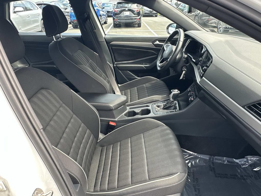 Used 2023 Volkswagen Jetta Sport FWD image 13