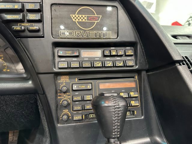 Used 1993 Chevrolet Corvette Convertible image 15