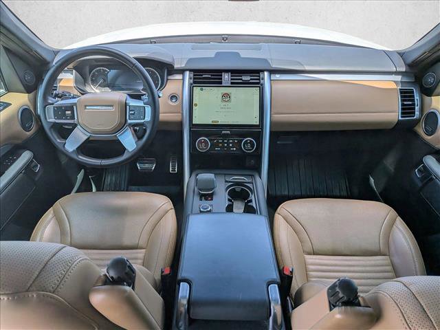 Used 2023 Land Rover Discovery HSE R-Dynamic image 18
