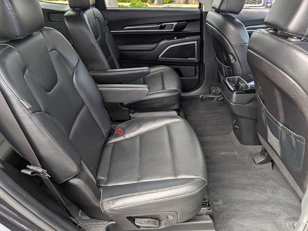 Used 2025 Kia Telluride S image 20