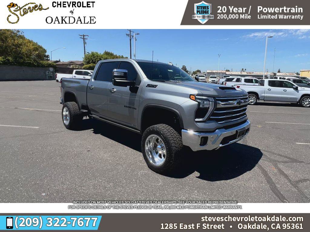 New 2026 Chevrolet Silverado 2500 LTZ w/ LTZ Premium Package AWD/4WD image 3