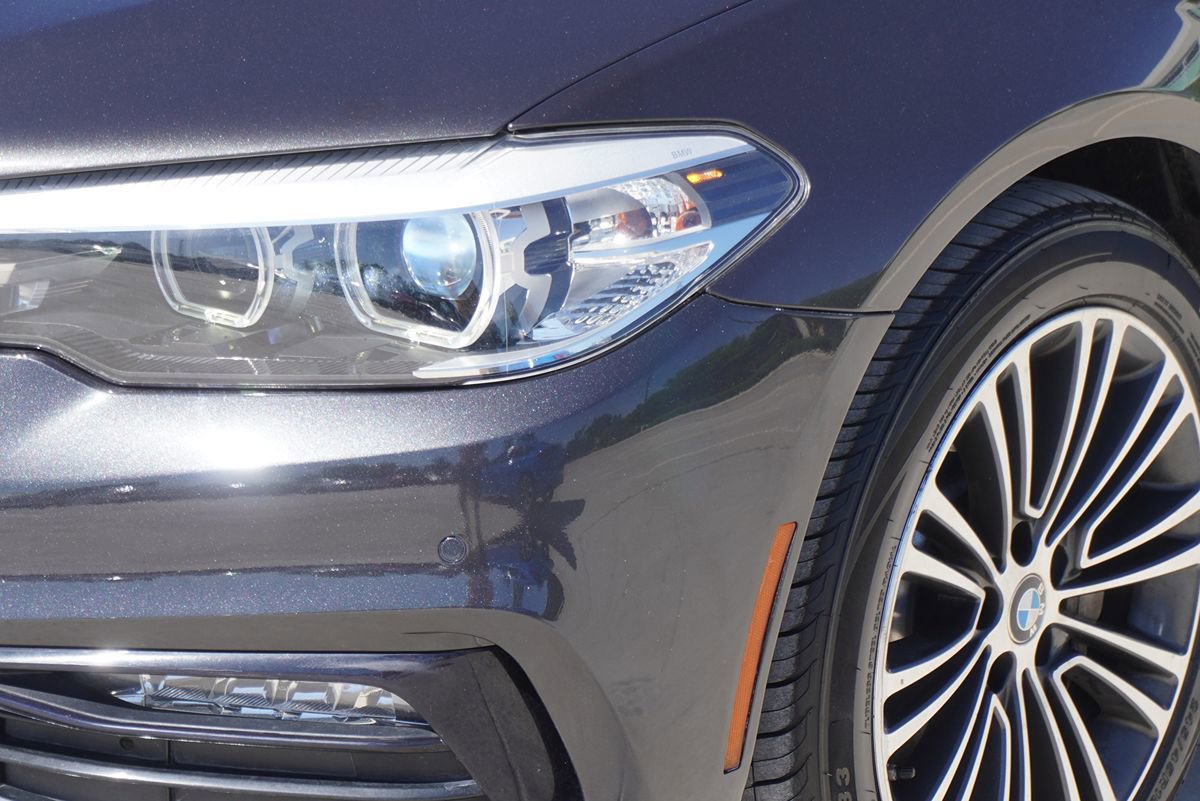 Used 2018 BMW 530i RWD image 2