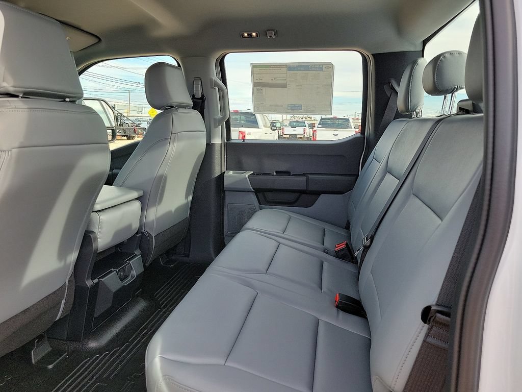 New 2026 Ford F250 XL w/ XL Off-Road Package AWD/4WD image 16