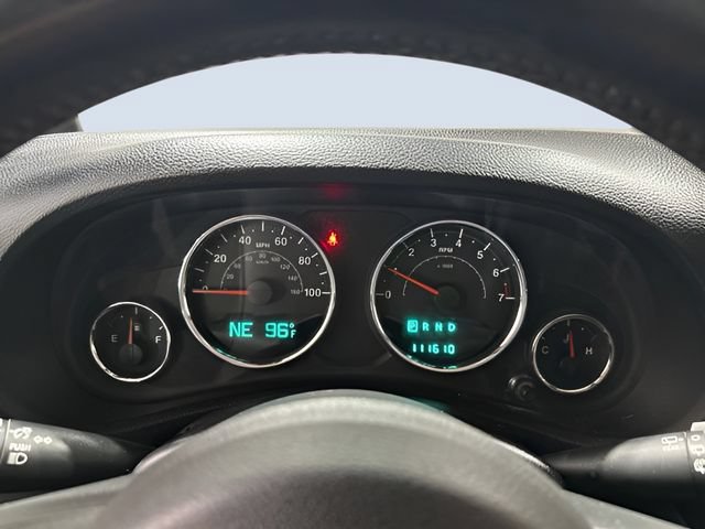 Used 2013 Jeep Wrangler Unlimited Sahara w/ Dual Top Group AWD/4WD image 14