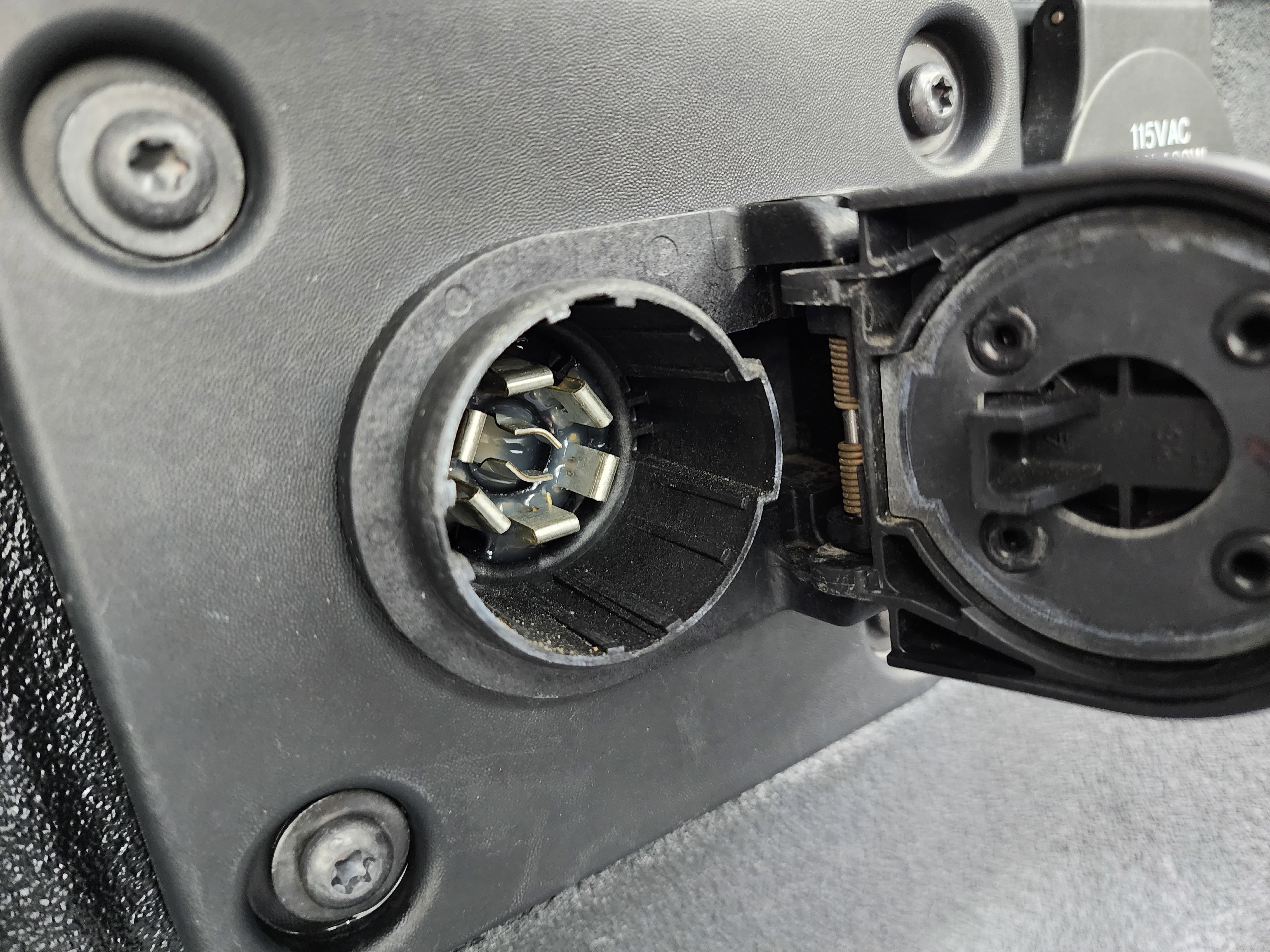 Used 2021 RAM 3500 Laramie image 33