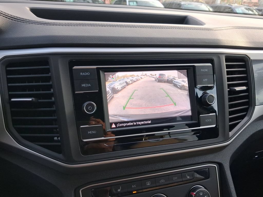 Used 2023 Volkswagen Atlas Cross Sport SE FWD image 23