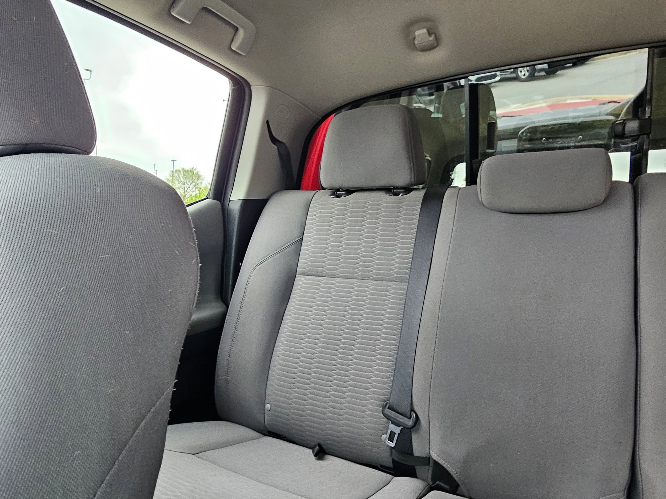 Used 2019 Toyota Tacoma SR w/ SR Convenience Package image 24