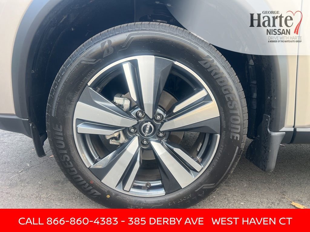 Certified 2025 Nissan Rogue SL image 36