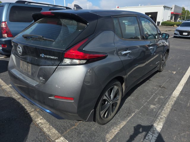 Used 2018 Nissan Leaf SL w/ SL Technology Package FWD image 4