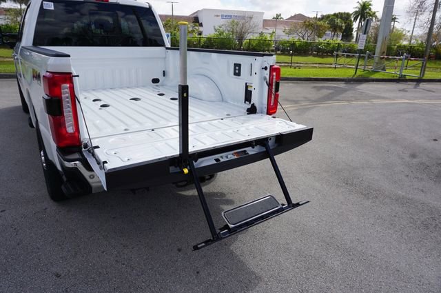 New 2026 Ford F250 King Ranch w/ Chrome Package image 18