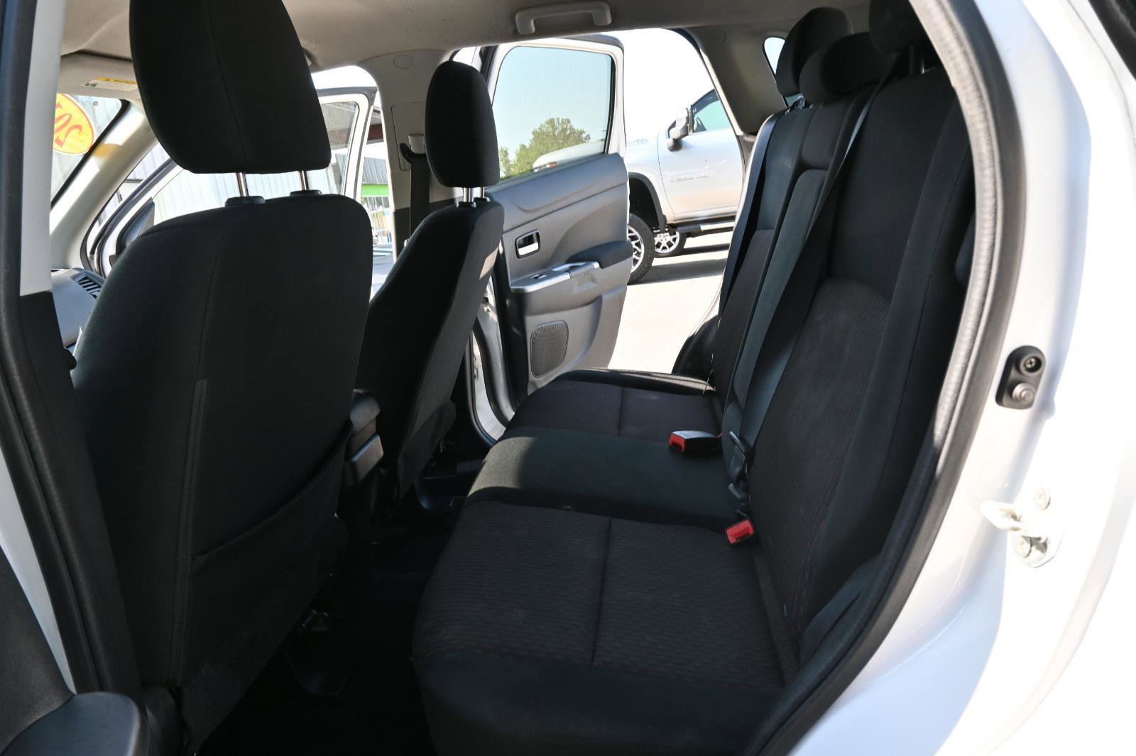 Used 2018 Mitsubishi Outlander Sport ES FWD image 25