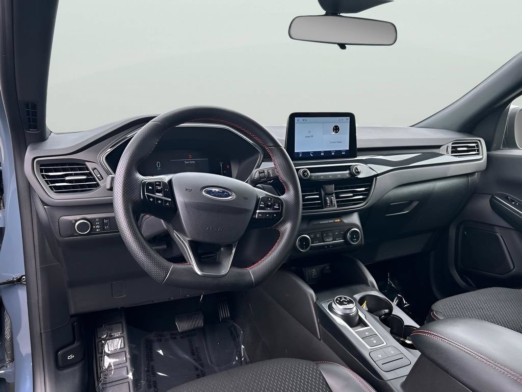 Certified 2025 Ford Escape ST-Line FWD image 9