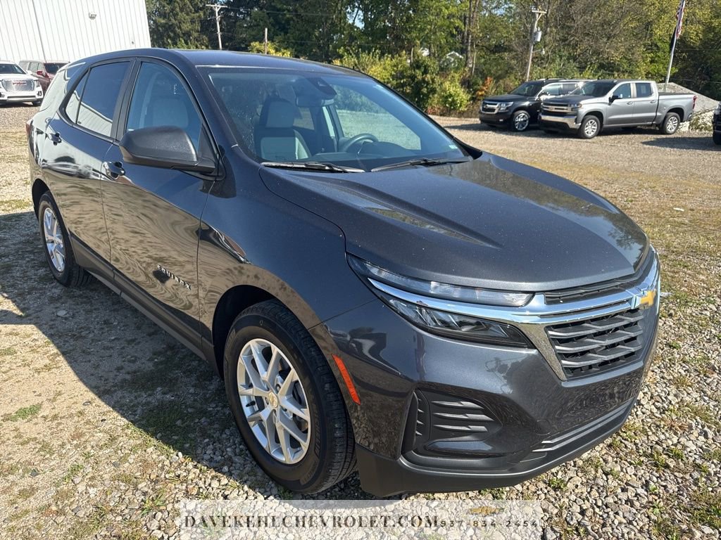Used 2022 Chevrolet Equinox LS w/ LS Convenience Package image 7