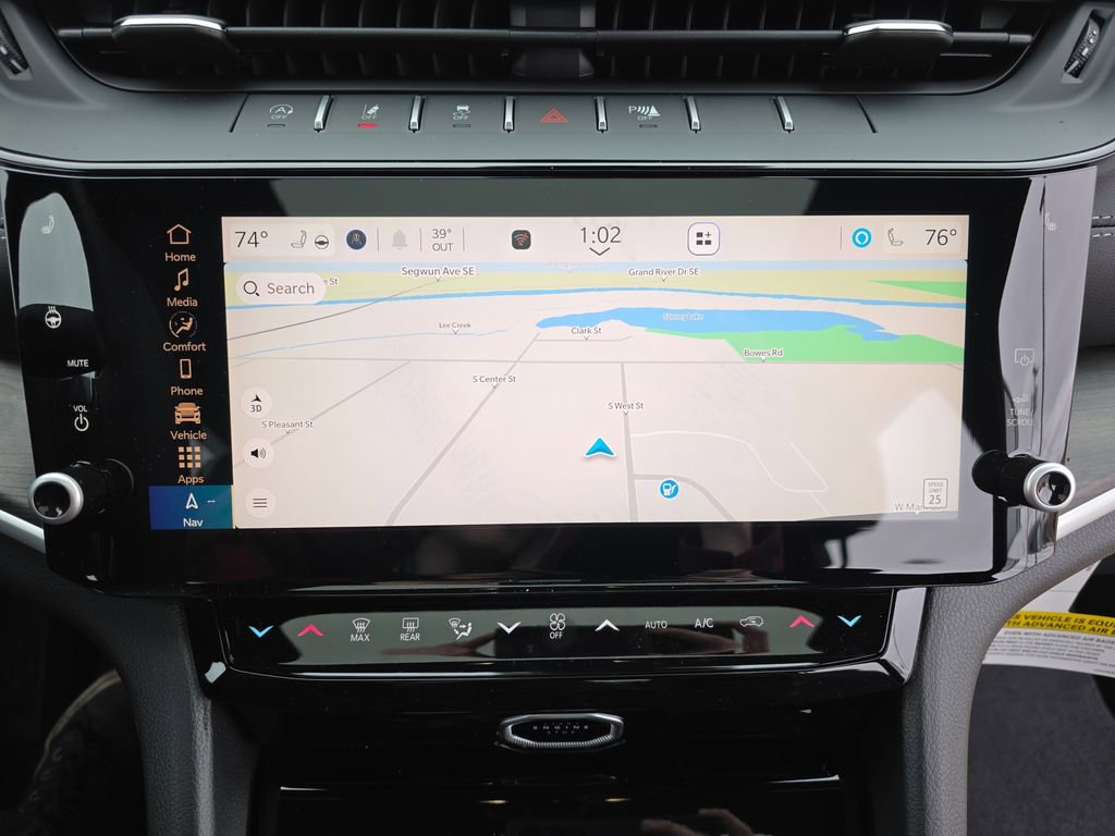 New 2026 Jeep Grand Cherokee Altitude image 24