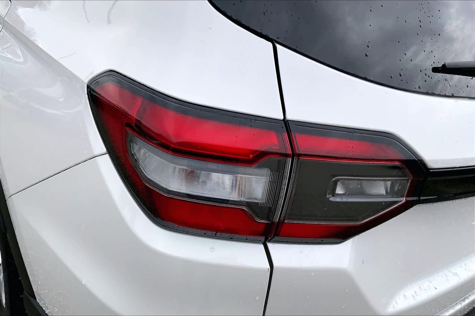 Used 2023 Honda Pilot LX image 28
