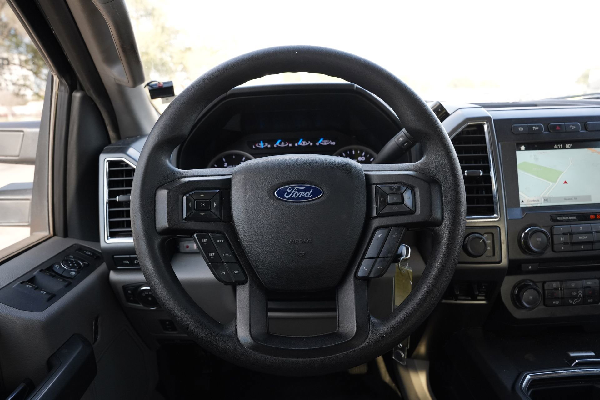 Used 2017 Ford F250 XLT w/ XLT Premium Package image 10