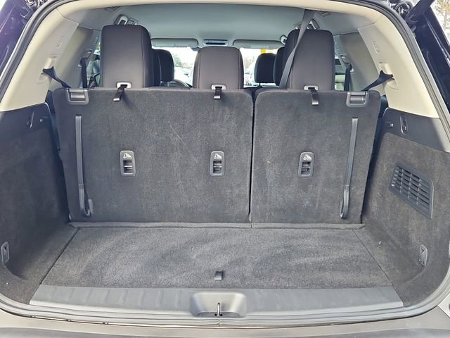 Used 2025 Nissan Pathfinder SV image 17