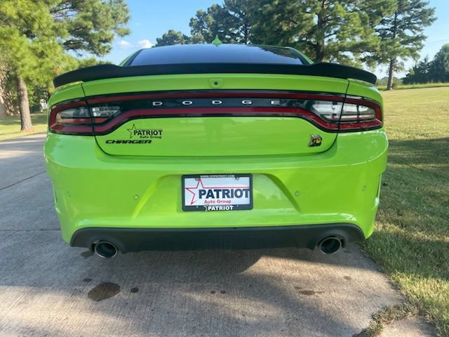 Used 2023 Dodge Charger Scat Pack w/ Navigation & Travel Group RWD image 12