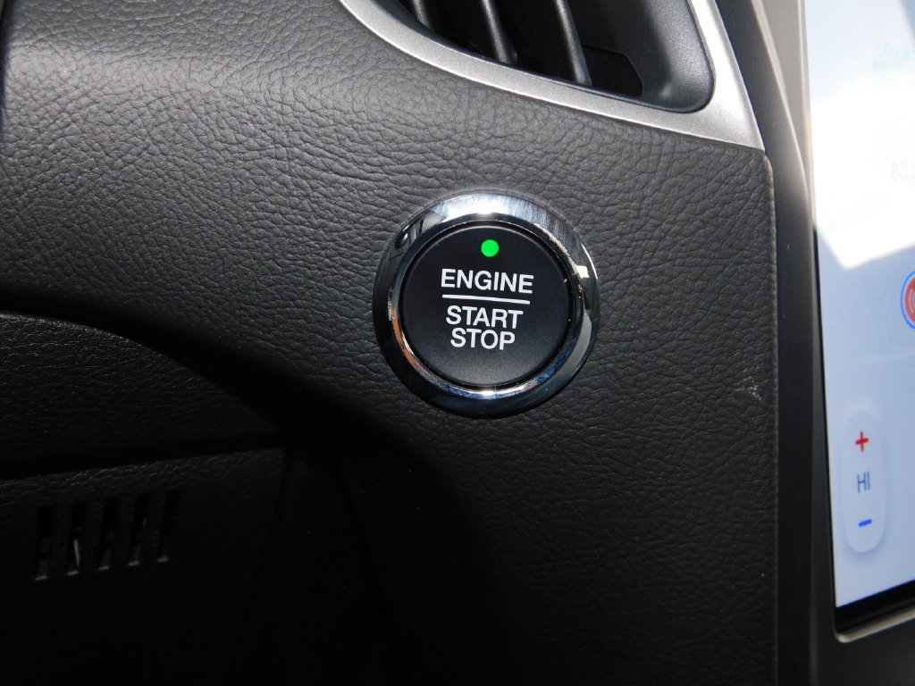Used 2024 Ford Edge SE AWD/4WD image 31