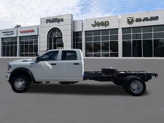 New 2026 RAM 5500 Tradesman w/ Chrome Appearance Group AWD/4WD image 6